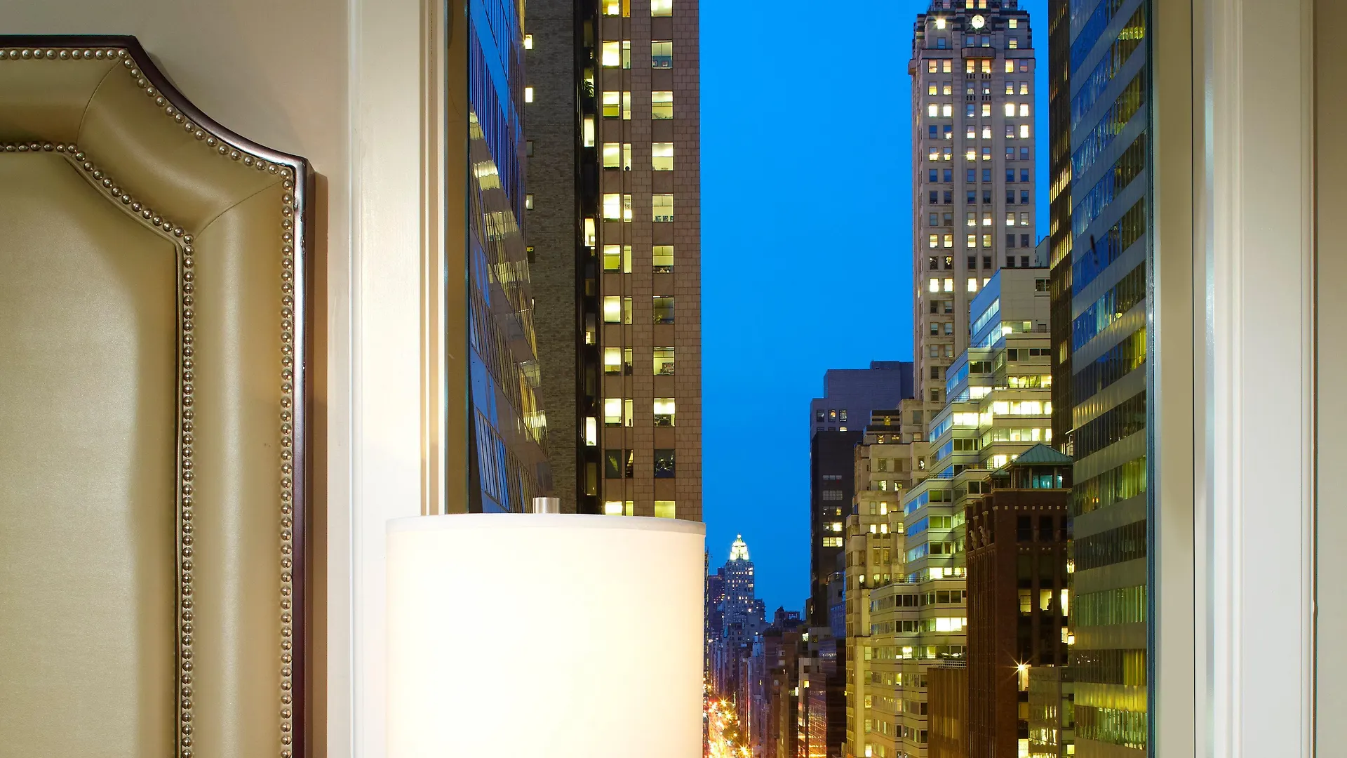 Omni Berkshire Place New York 4*,